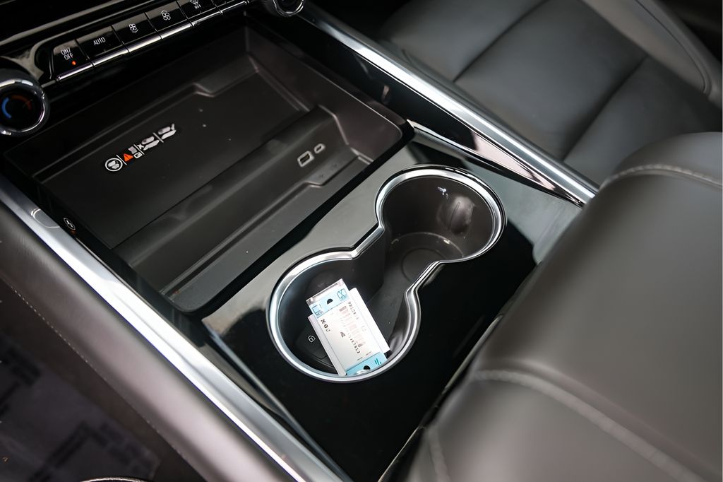 Used Car 2025 Chevrolet Tahoe  Lt For Sale Under $70,000 In Austin, Texas