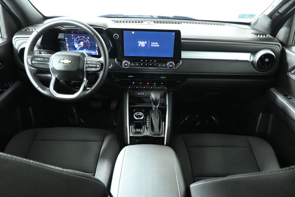 Thumbnail: 2023 Chevrolet Colorado - 4