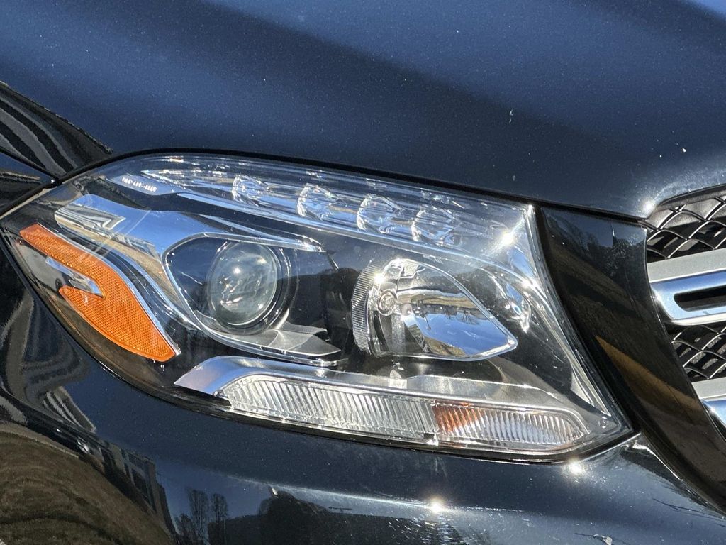 Thumbnail: 2018 Mercedes-Benz GLS - 5