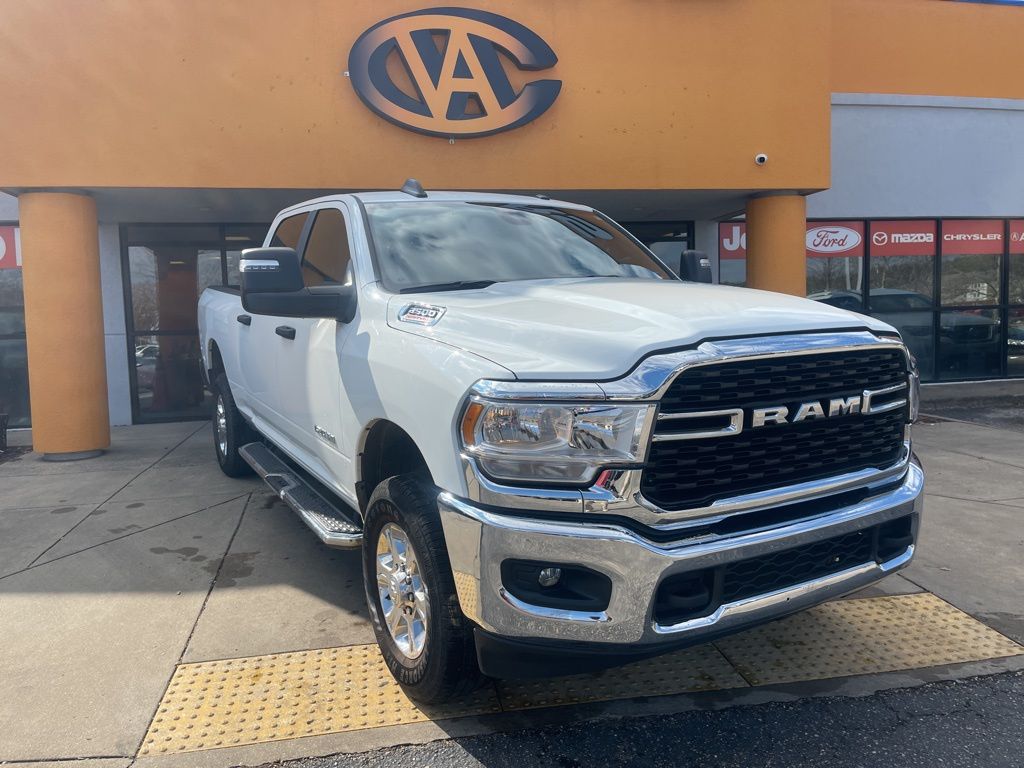 2024 RAM 2500 Big Horn Crew Cab 4WD