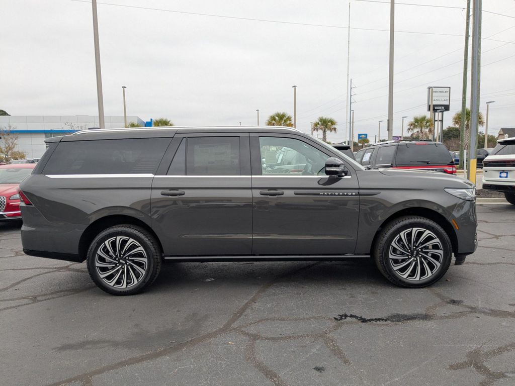 2025 Lincoln Navigator Black Label L