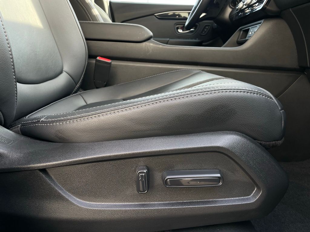 Thumbnail: 2025 Honda Pilot - 30