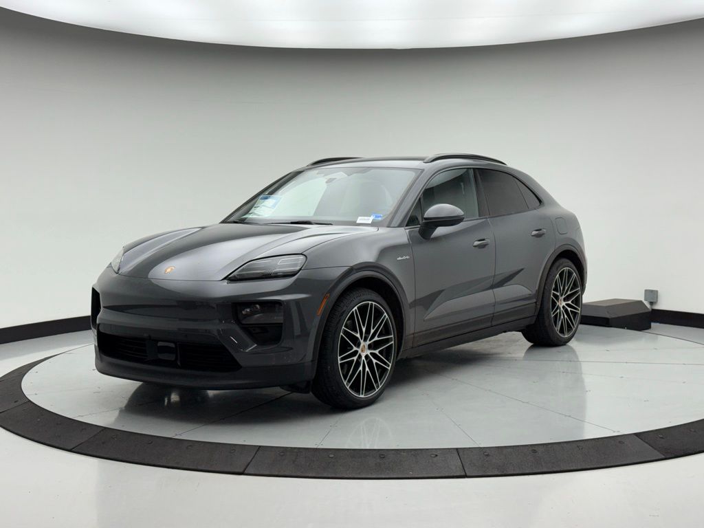 Thumbnail: 2026 Porsche Macan - 1