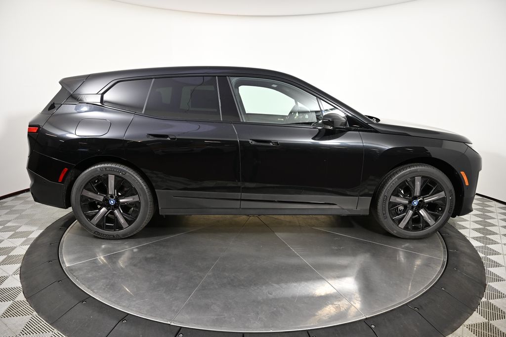 2025 BMW iX xDrive50 6