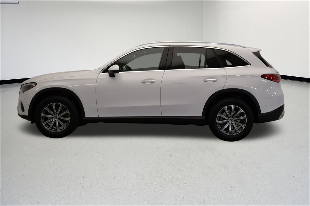 Thumbnail: 2026 Mercedes-Benz GLC - 2