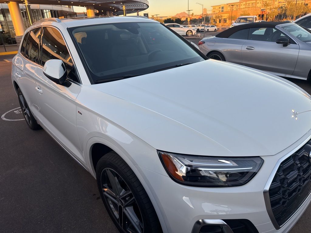 Thumbnail: 2021 Audi Q5 - 3