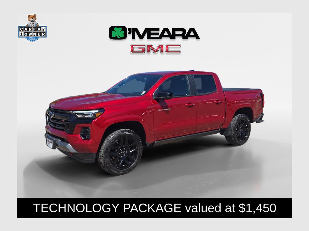 Radiant Red Tintcoat 2025 Chevrolet Colorado Z71 Crew Cab 4WD Pickup Truck Four-Wheel Drive 8-Speed Automatic