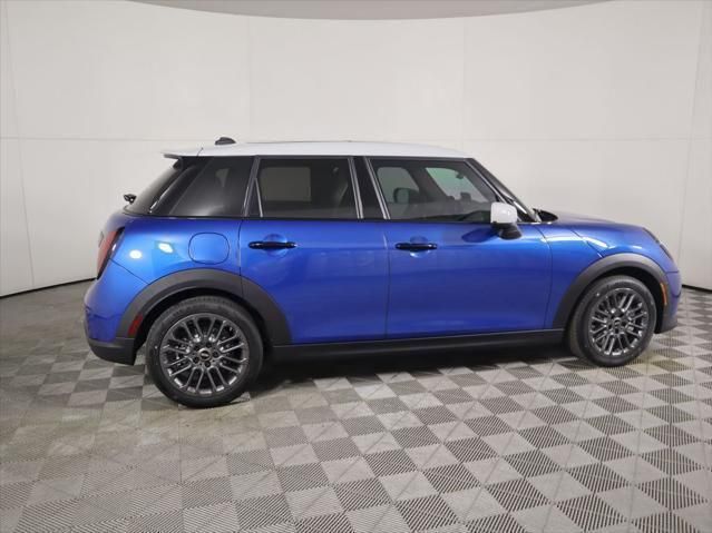 Thumbnail: 2026 MINI Cooper - 4