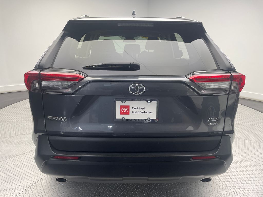 2023 Toyota RAV4 XLE 6