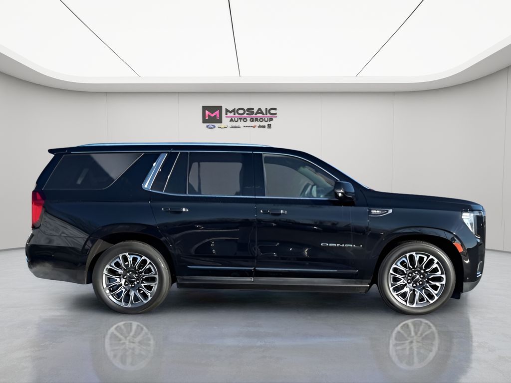 Used 2024 GMC Yukon Denali Ultimate with VIN 1GKS2EKL2RR210300 for sale in Zumbrota, Minnesota