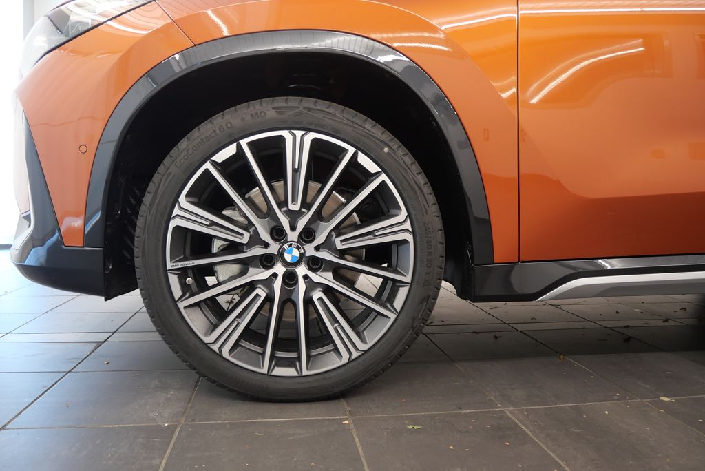 2025 BMW X1 xDrive28i 3