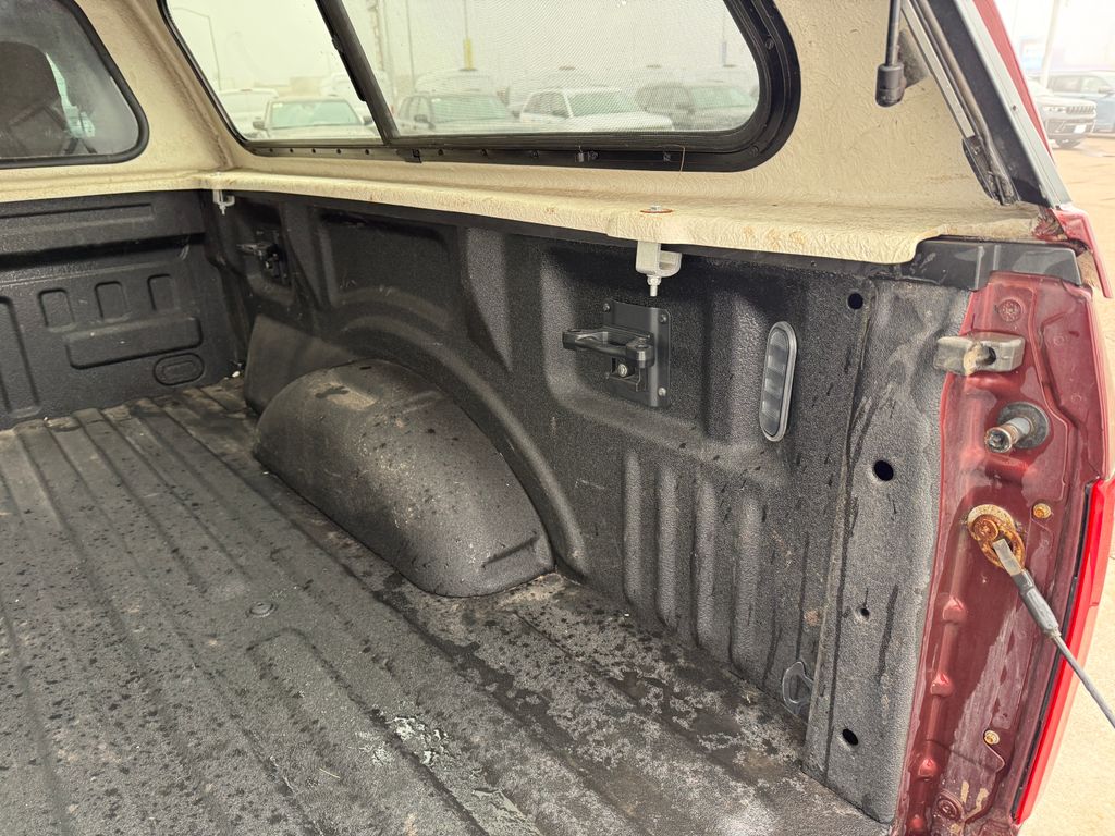 Used 2017 Brown Ford XLT image 31