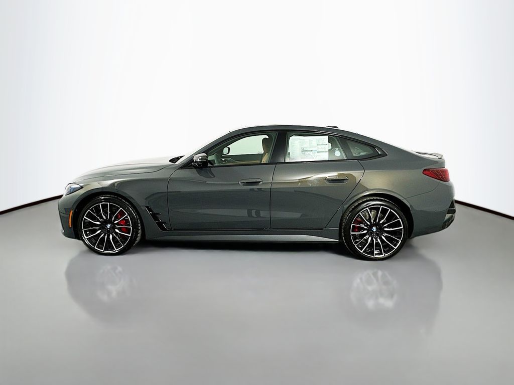 Thumbnail: 2025 BMW i4 - 8