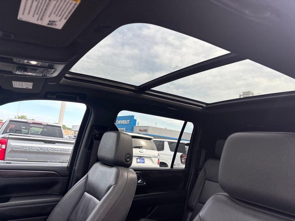 Used 2022 Chevrolet Suburban SUV