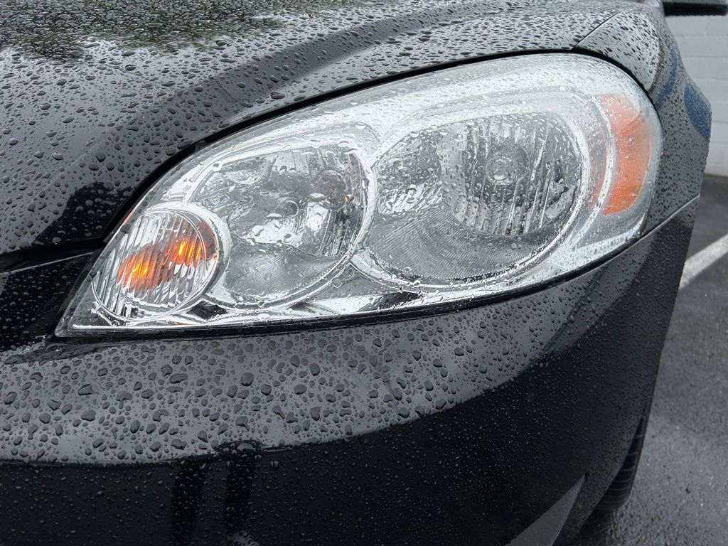 2011 Chevrolet Impala LTZ 8