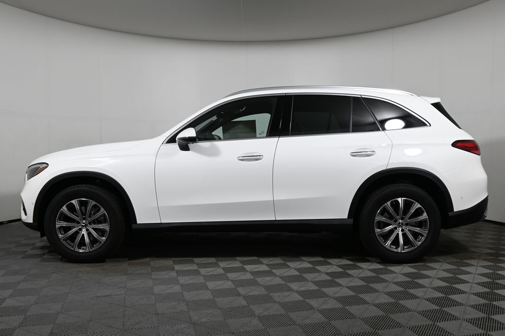 Thumbnail: 2026 Mercedes-Benz GLC - 2