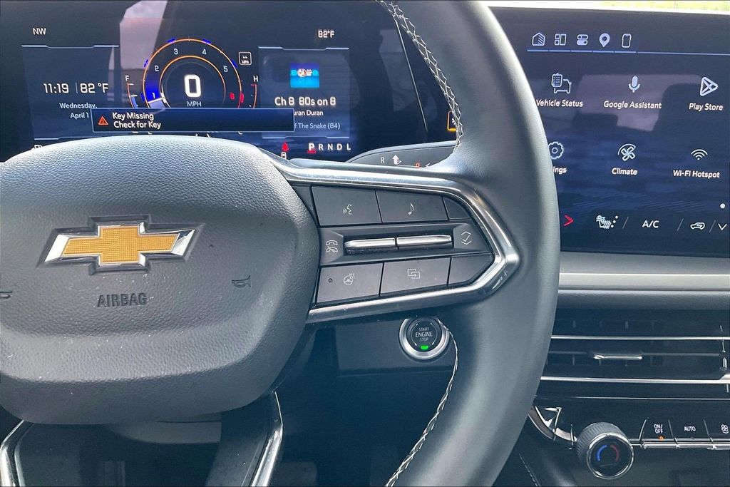 Used 2024 Chevrolet Traverse LT 4D Sport Utility