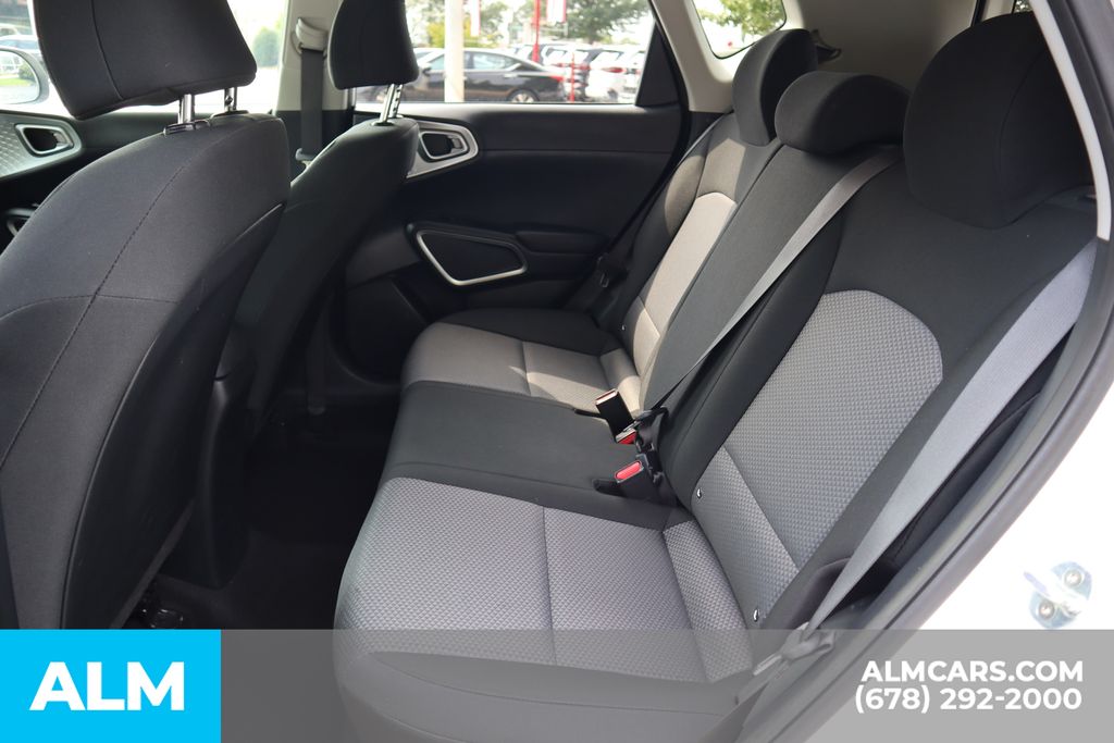 2023 Kia Soul LX photo 14