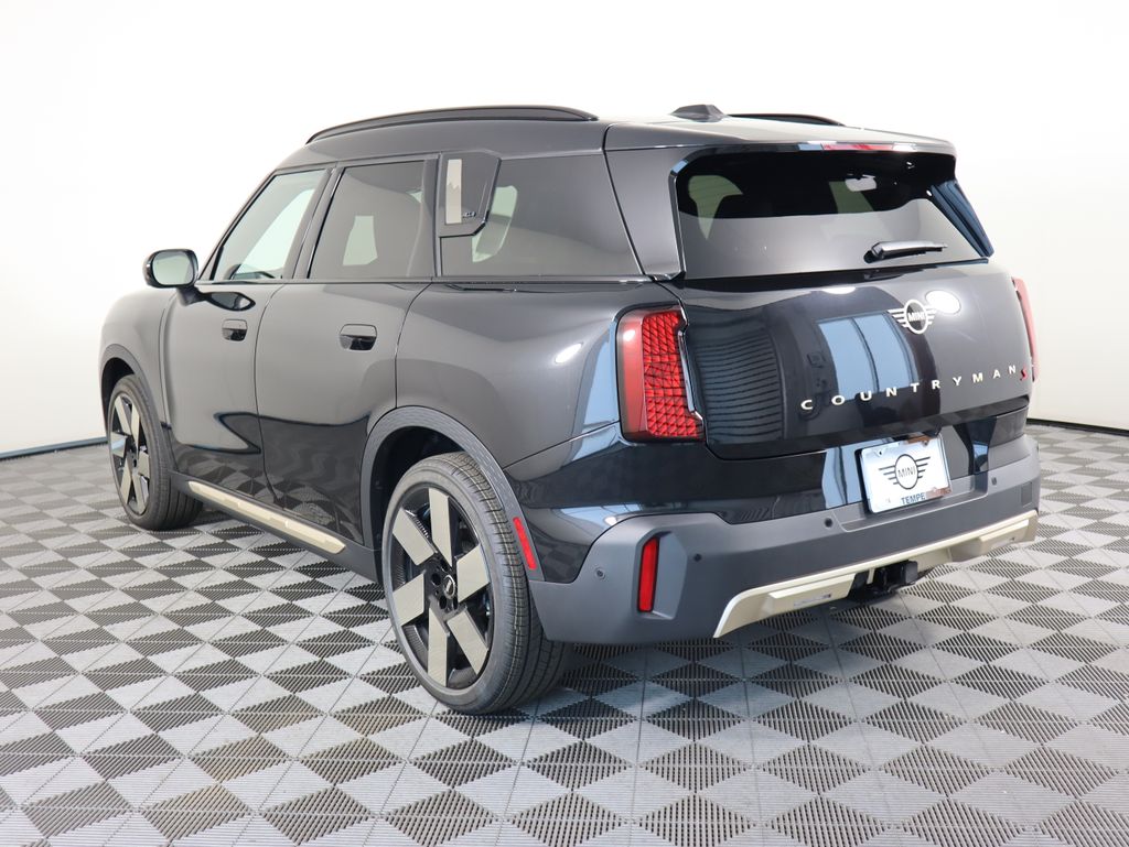 2025 MINI Cooper Countryman Iconic 7