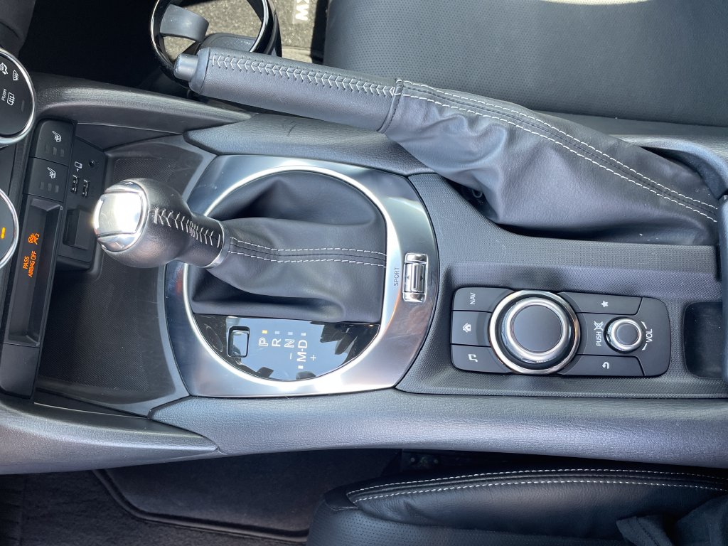 2023 Mazda MX-5 Miata #16