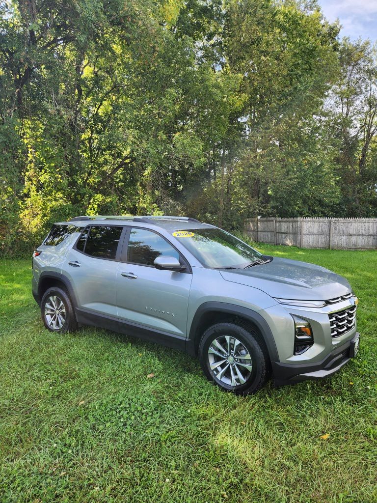 Sterling Gray Metallic 2025 Chevrolet Equinox SUV / Crossover Four-Wheel Drive 8-Speed Automatic