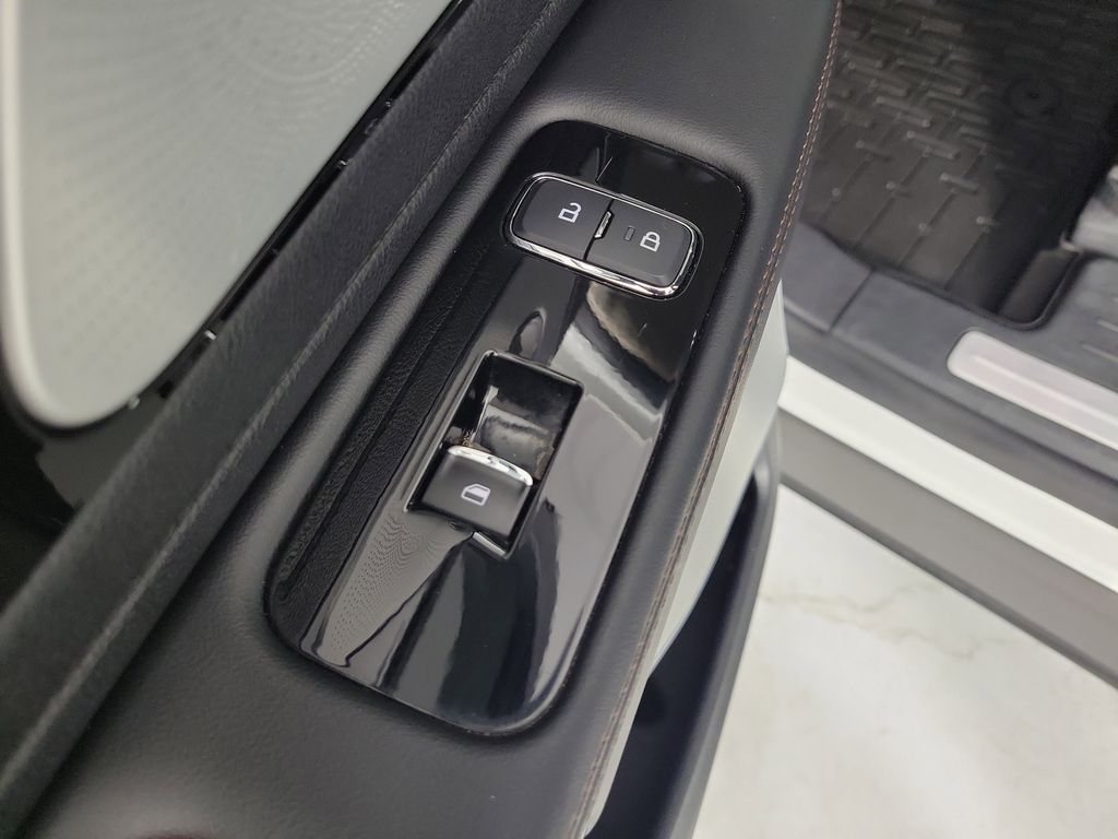 2021 Lincoln Aviator Reserve White at Bayshore Chrysler Jeep Dodge Ram