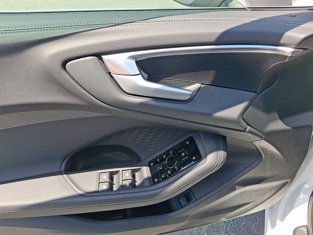 Thumbnail: 2025 Audi A5 - 12