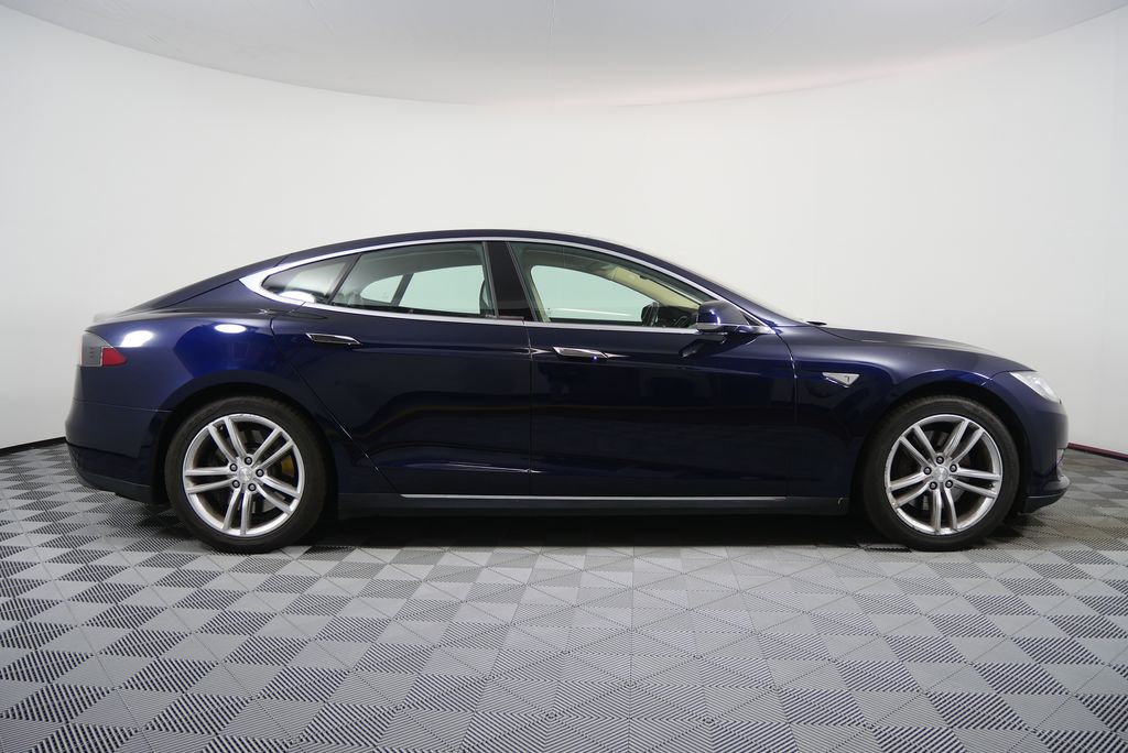 Thumbnail: 2013 Tesla Model S - 2
