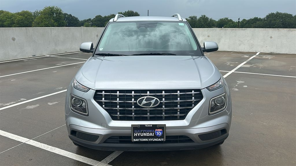 2024 Hyundai Venue SEL Silver at Baytown Hyundai