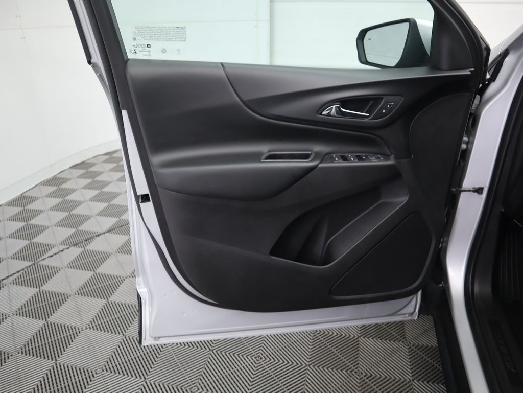 Thumbnail: 2021 Chevrolet Equinox - 24