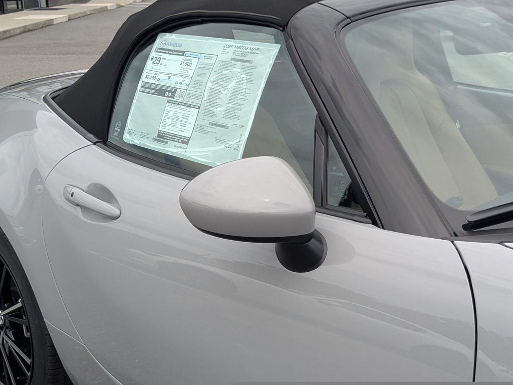 2025 Mazda MX-5 Miata Grand Touring