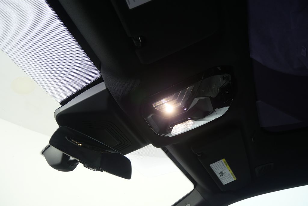 Thumbnail: 2026 BMW iX - 21