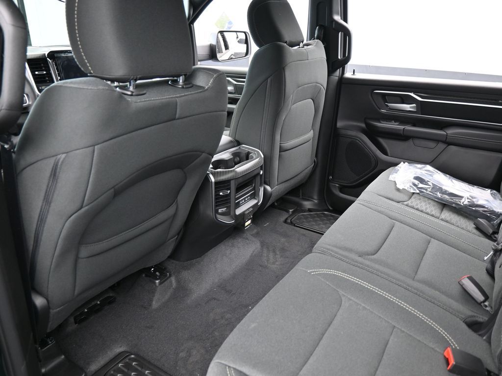 New 2026 Serrano Green Metallic Ram Big Horn/Lone Star image 32