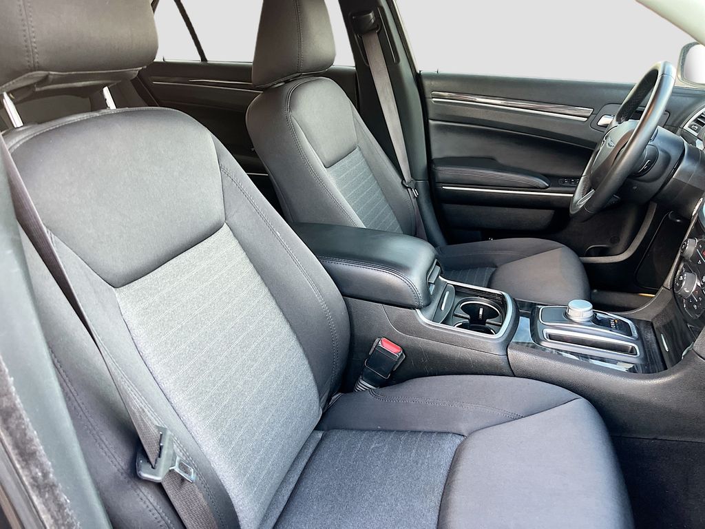 Used 2022 Gray Chrysler Touring image 26