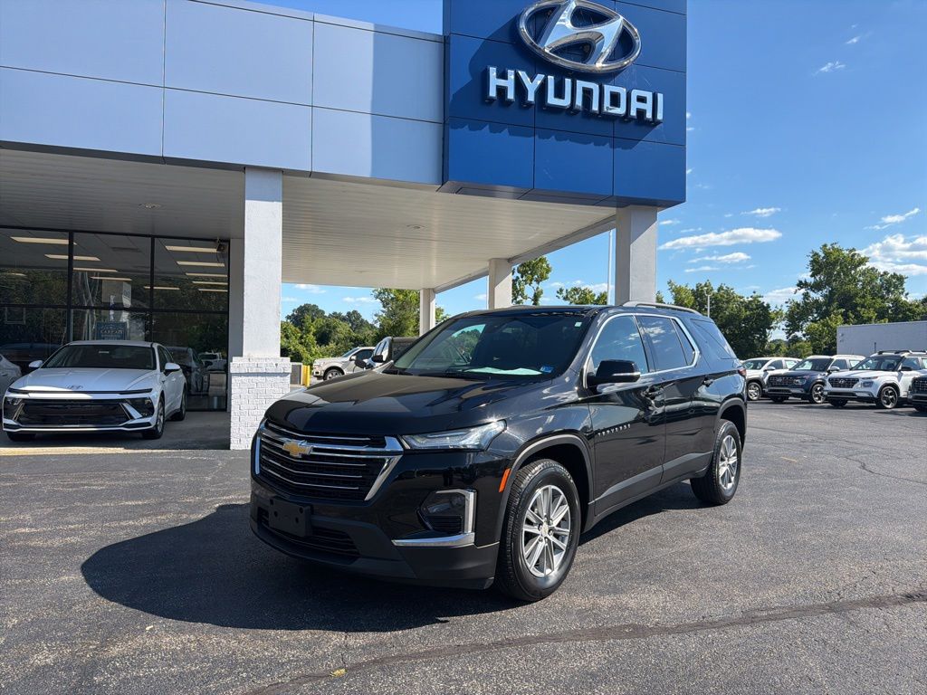 2023 Chevrolet Traverse LT Cloth AWD