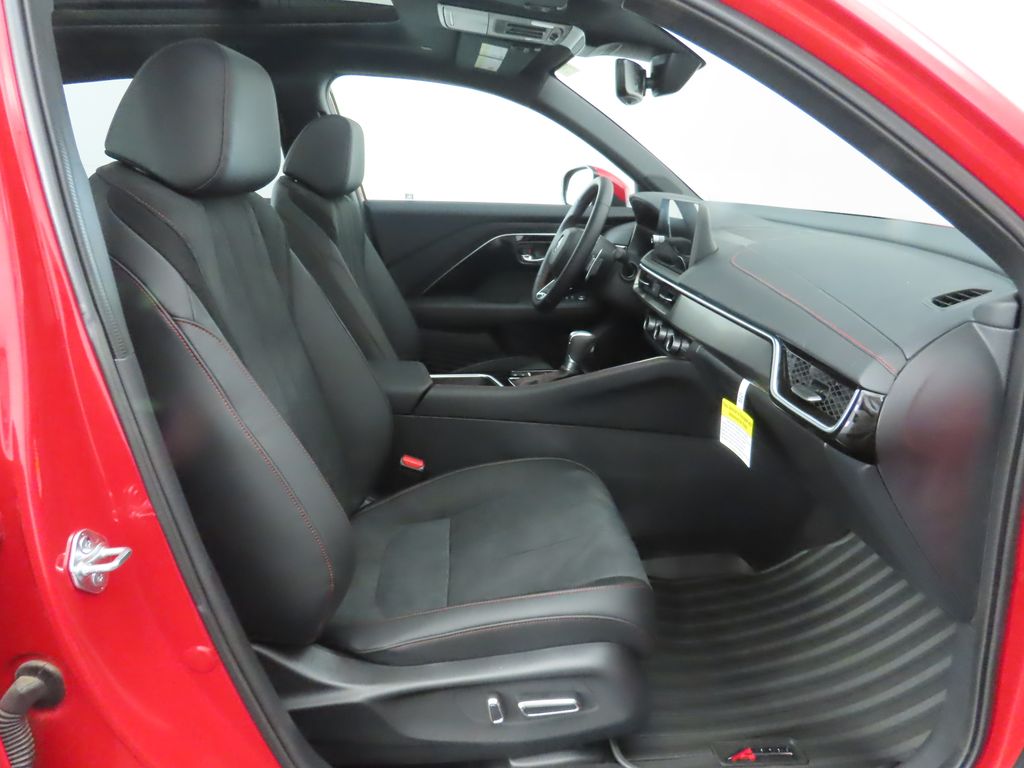 Thumbnail: 2025 Acura ADX - 22