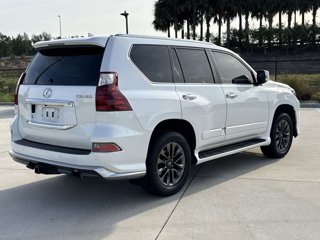 Thumbnail: 2017 Lexus GX - 11