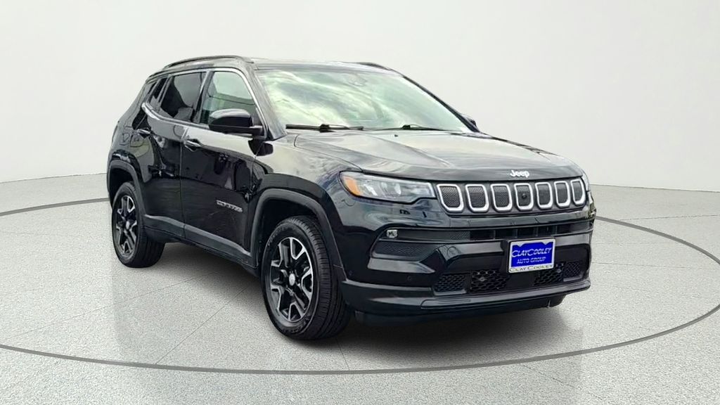 Diamond Black Crystal Pearlcoat 2022 Jeep Compass SUV / Crossover Four-Wheel Drive 9-Speed Automatic