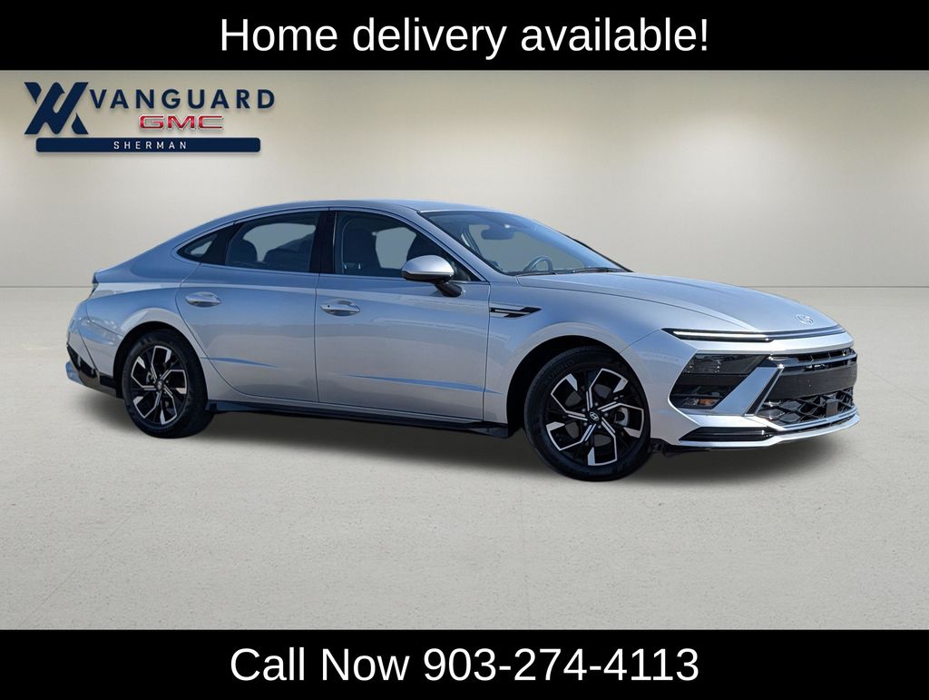 Aero Silver 2025 Hyundai Sonata Sedan Front-Wheel Drive 8-Speed Automatic
