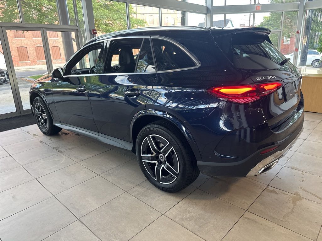 2024 Mercedes-Benz GLC GLC 300 5