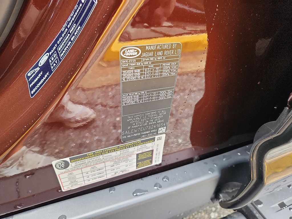 Thumbnail: 2025 Land Rover Defender - 10