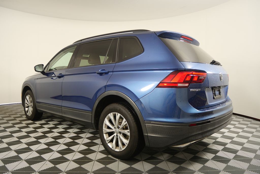 Thumbnail: 2018 Volkswagen Tiguan - 4