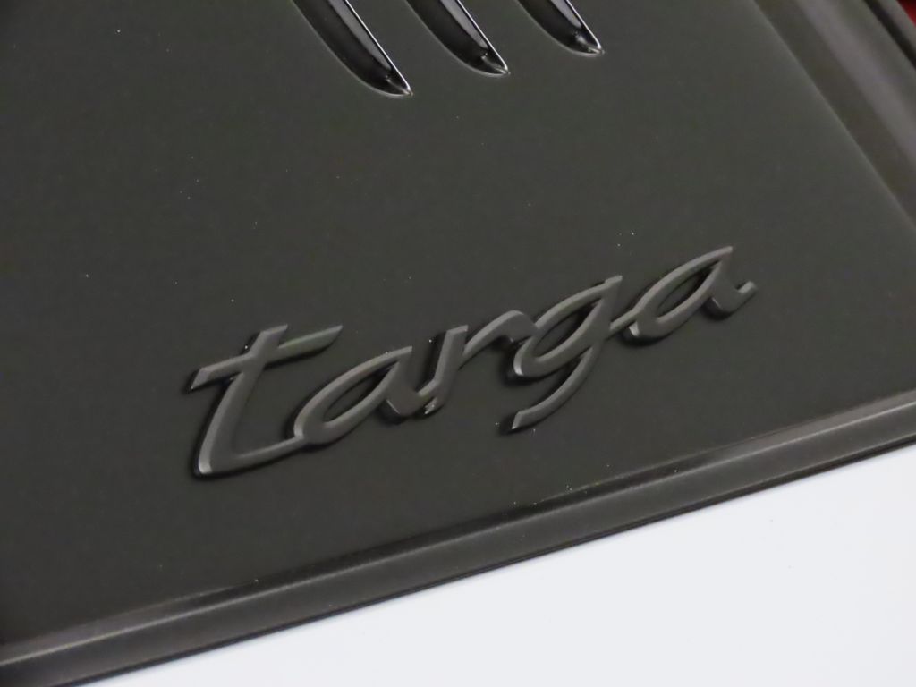 Thumbnail: 2025 Porsche 911 - 21