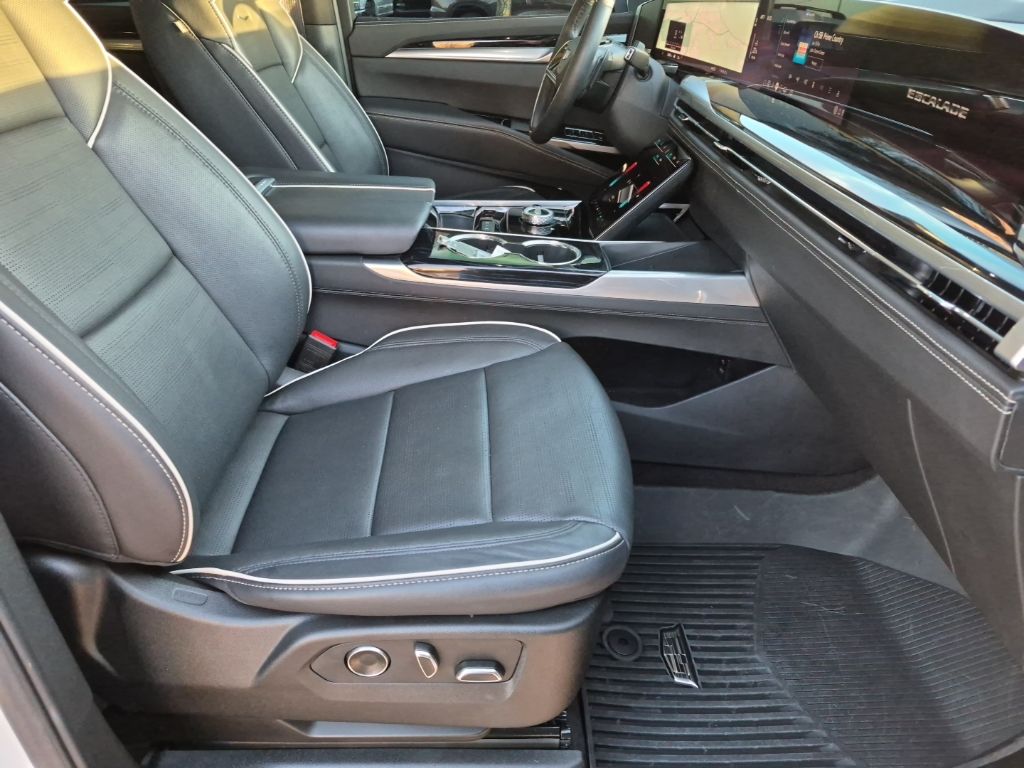 Used Car 2025 Cadillac Escalade  Sport For Sale Under $110,000 In Austin, Texas