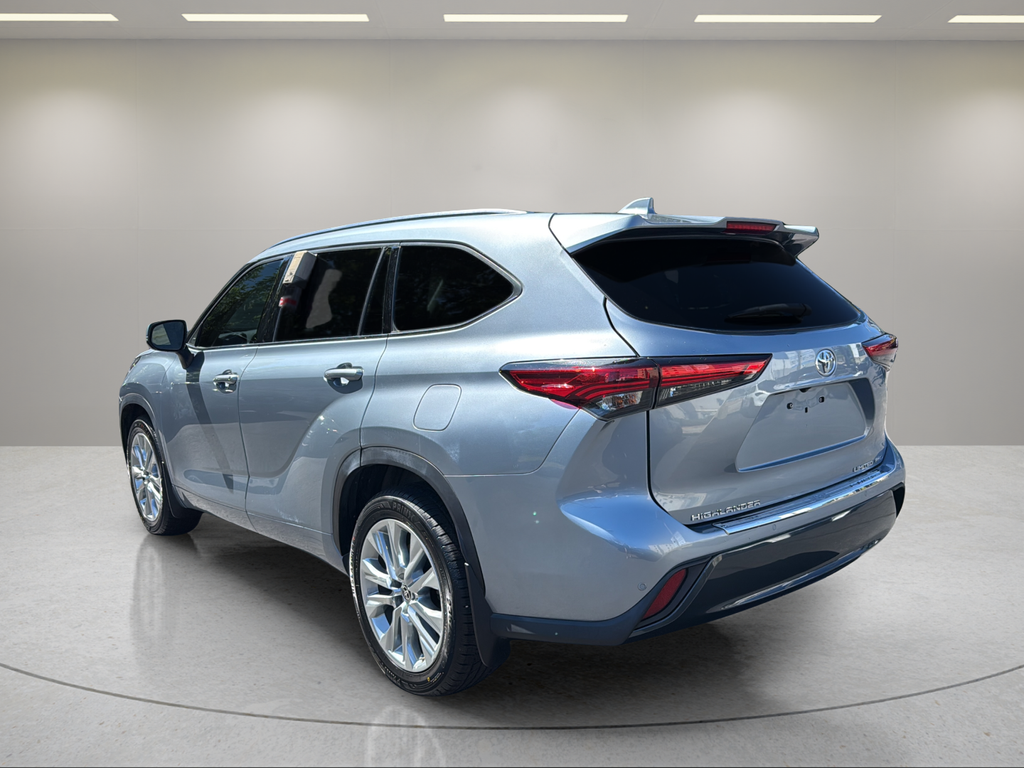 2021 Toyota Highlander Limited  at Bob Ruth Ford