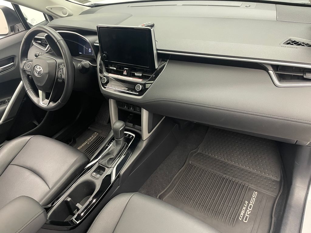 Thumbnail: 2024 Toyota Corolla Cross - 16