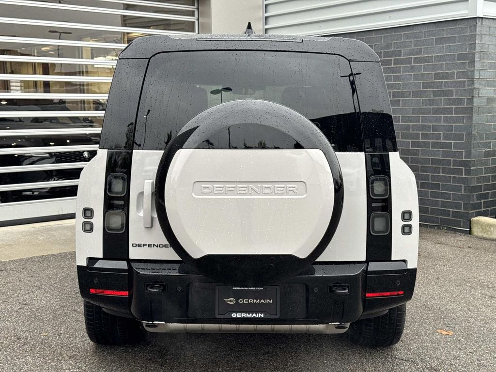 New 2026 Gray Land Rover X-Dynamic SE image 5