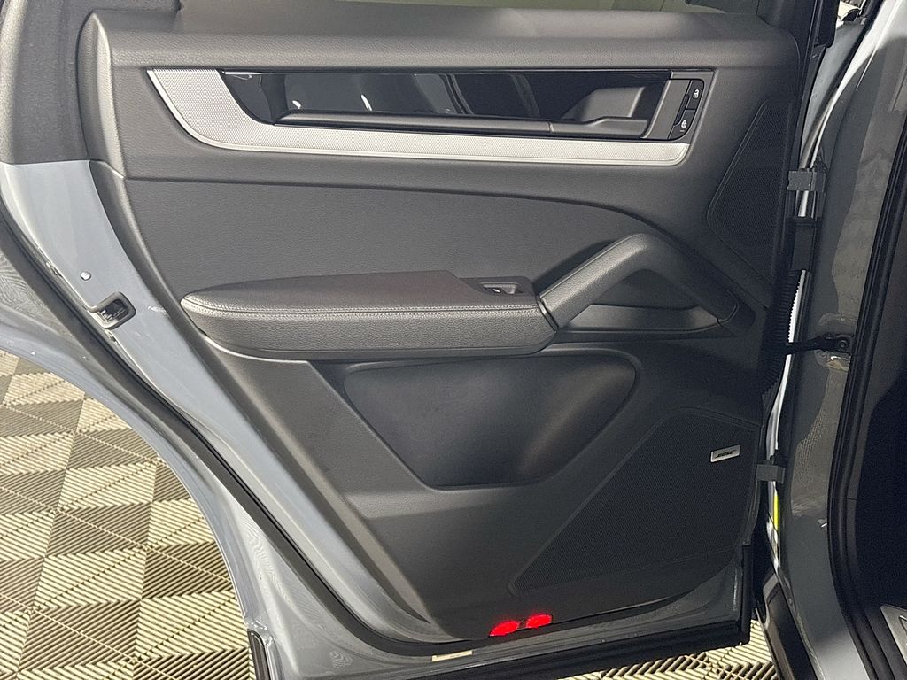 2024 Porsche Cayenne Coupe Base