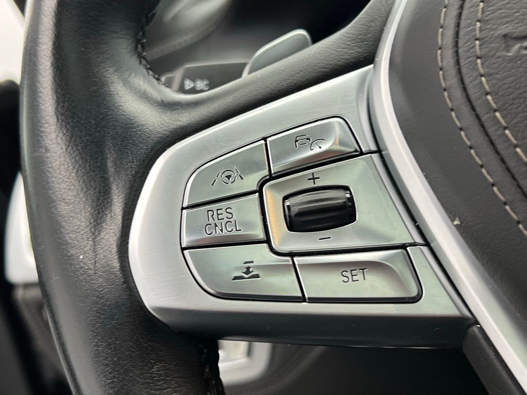 Thumbnail: 2019 BMW 7 Series - 23