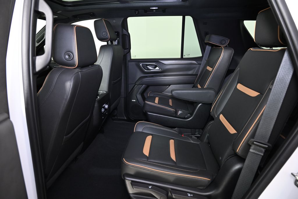 2023 GMC Yukon AT4 25